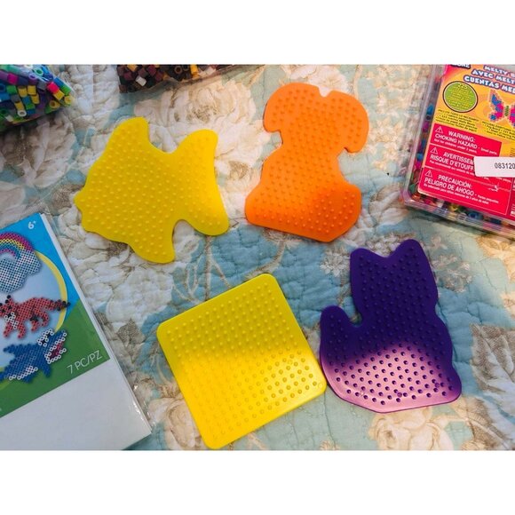 Mixed Lot of Perler Fuse Beads & Pegboards Patterns Craft Kit Toy - Picture 4 of 5